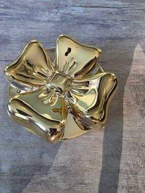 Bath & Body Works Gold Bow 3 Wick Candle Topper Lid